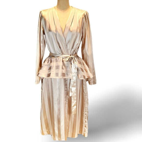 VINTAGE 80s JCPenney gold metallic shiny dress midi long sleeve ruffle peplum - Picture 1 of 11